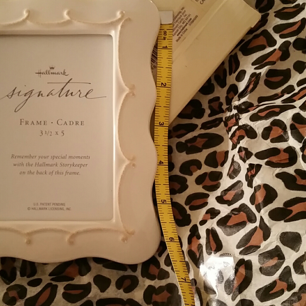New! -Hallmark Picture Frame - Picture 3 of 4